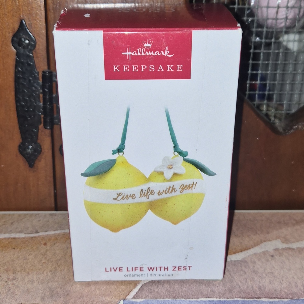 NEW Hallmark Keepsake 2023 Live Life With Zest Hanging Lemon Christmas Ornament